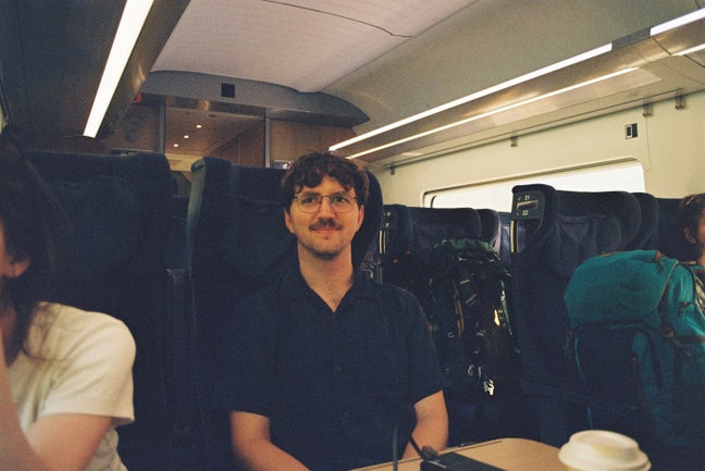 Hello! I’m Tyler, moving to London ant the ... Main Photo