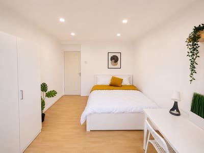 Cosy Double Room close to Shoreditch Main Photo