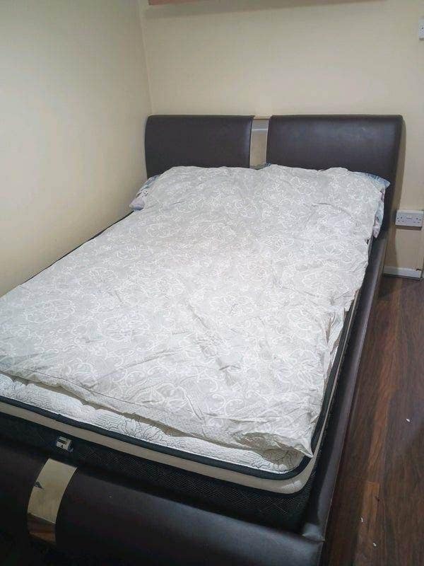 Double Room Available in N19  Main Photo