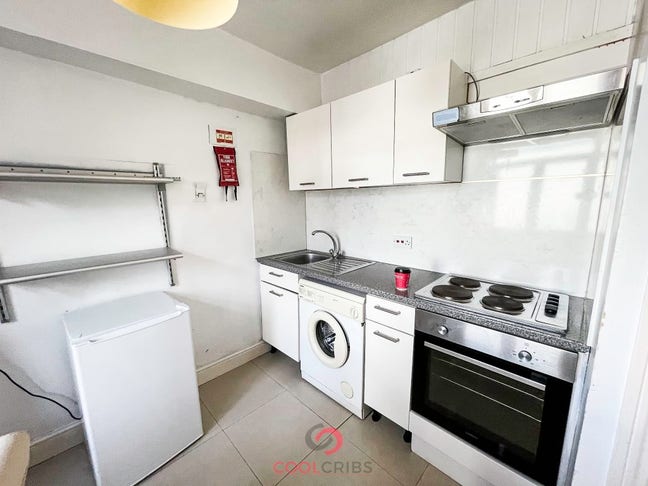 2 bed in Kember Street, Islington, London, N1 Main Photo