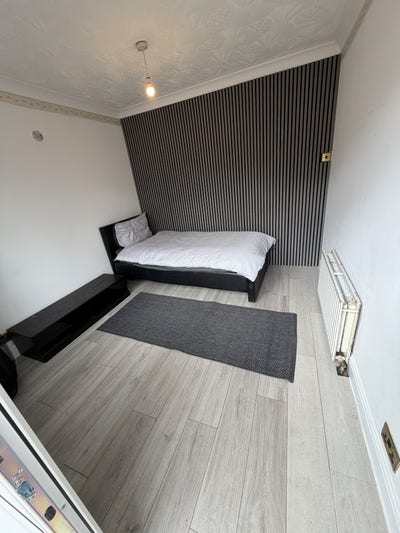 Cosy Room Avaliable- Bills Included! Main Photo