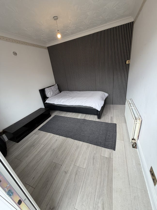 Cosy Room Avaliable- Bills Included! Main Photo