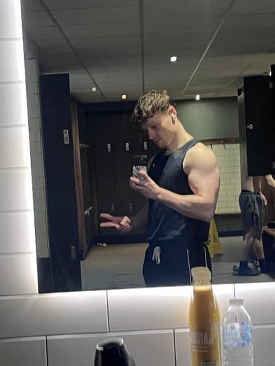 Looking for LGBT inclusive flat Main Photo