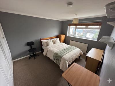 Spacious Double Room – Wiles Close, CB4 Main Photo