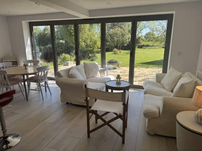 Lovely 2 bed 2 bathroom modern annex, own access Main Photo