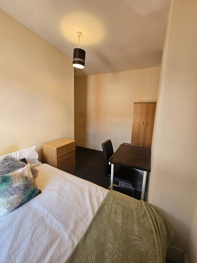 🏡 Furnished Room Available – Salford M6  Main Photo