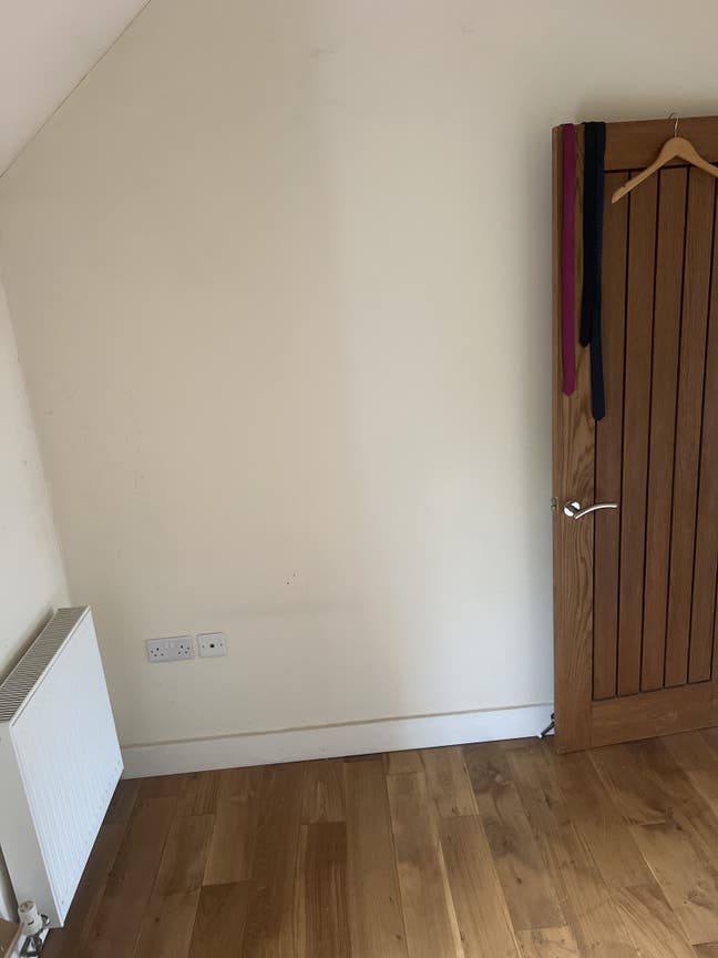 Lovely spare room to rent in probus. Main Photo