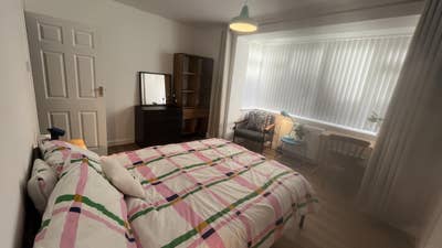 Weekdays - quiet central Hove - bills included Main Photo