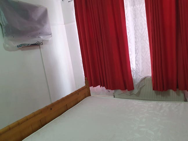 Newly Renovated double bedroom -  WIFI, CCTV, TV Main Photo
