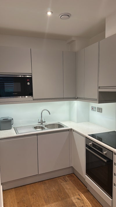 ** One Bedroom Flat in Hayes, UB3 **  Main Photo