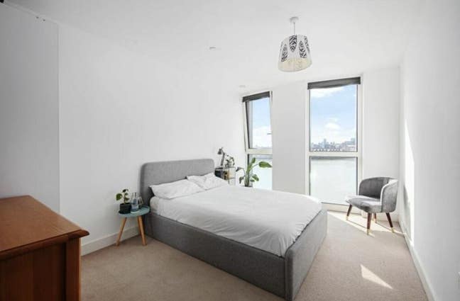 🌟 Bright Double Room in Greenwich | 3-Bed Flat |  Main Photo