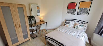 Double Room To Let In Stunning 4 Bedroom House Main Photo