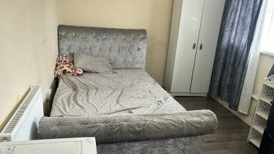 Studio Room Available for couple Main Photo