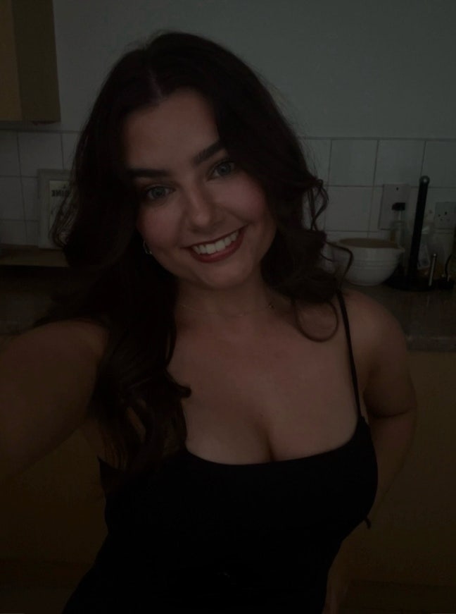 Looking for a room or buddy up Main Photo