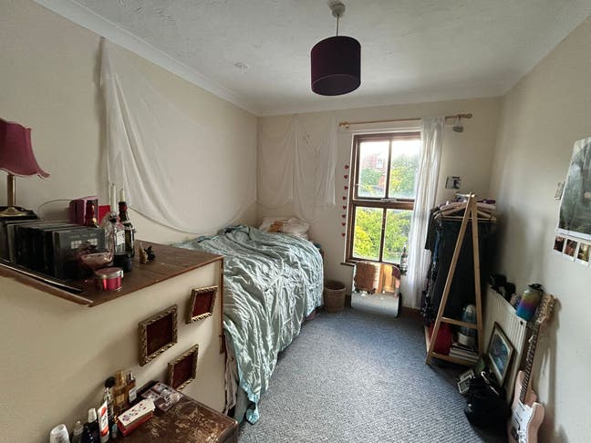 Single Room in Friendly Queer House in NR2  Main Photo