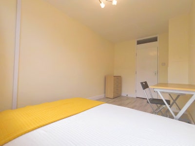 *BD Rooms 10m to elephant castle Main Photo