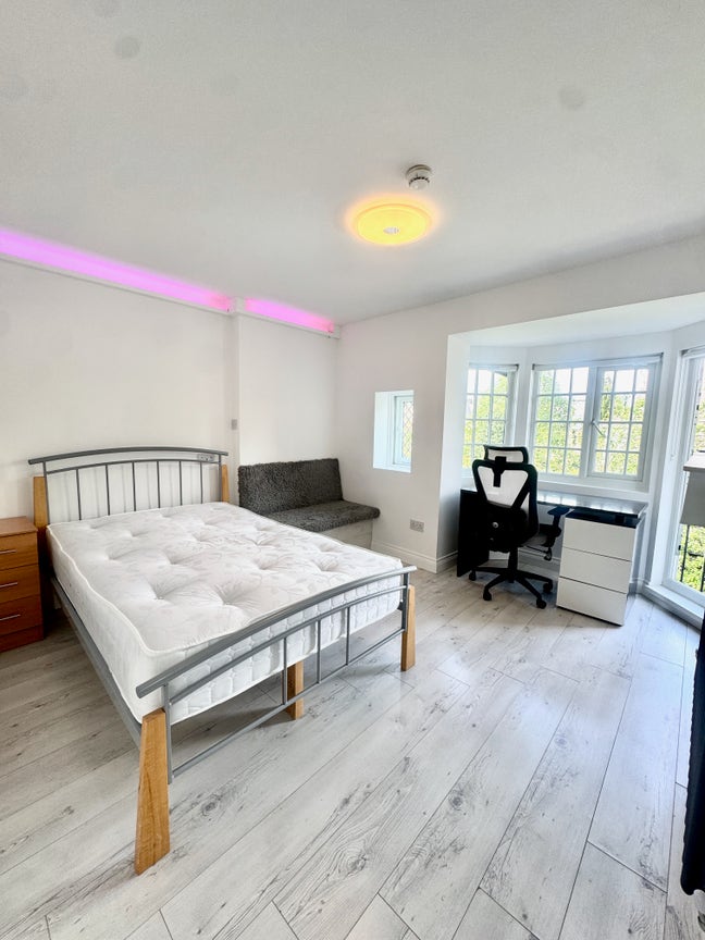 Studio inside Pearson Park Main Photo
