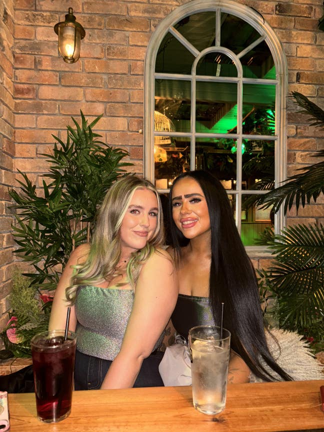 Looking for a room/buddy up in SW London Main Photo