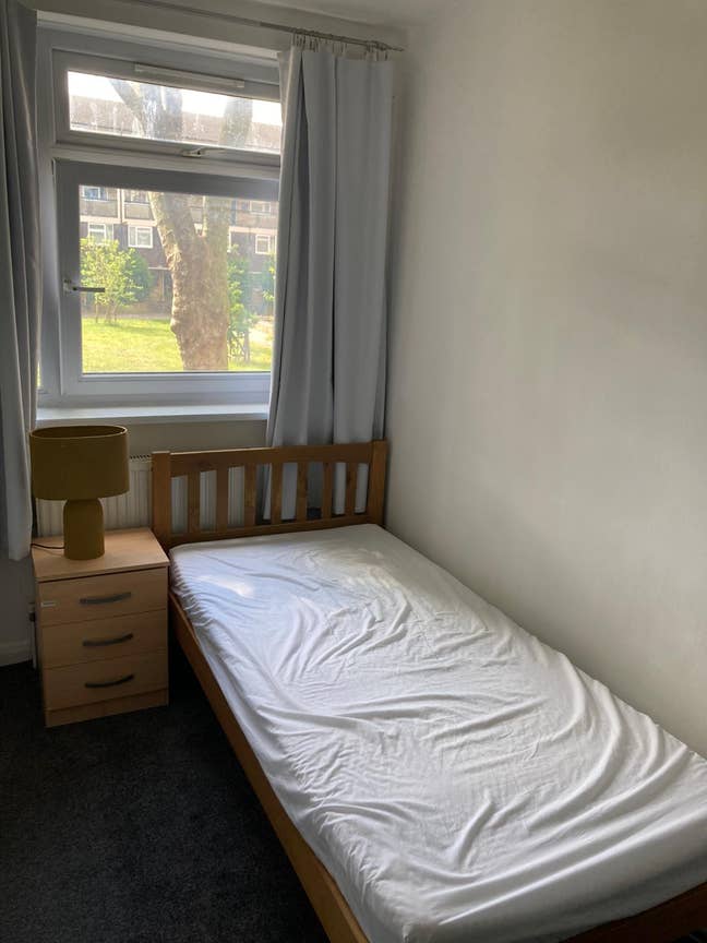 Single Room for rent  Main Photo
