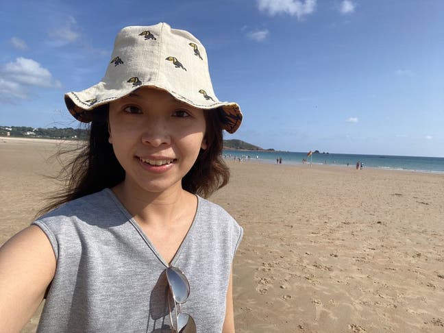 Professional Female seeks a double room Main Photo
