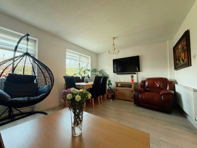 Stylish& well-kept house in the heart of Chorlton  Main Photo