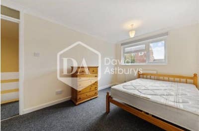 Large Double Room Available from 5th June  Main Photo