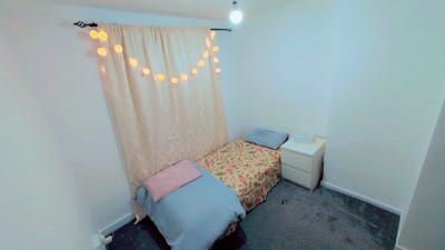 Newly refurbished single room available to let Main Photo