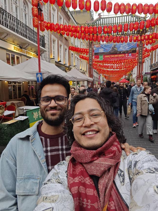Hi, We are looking for a room in London and ... Main Photo