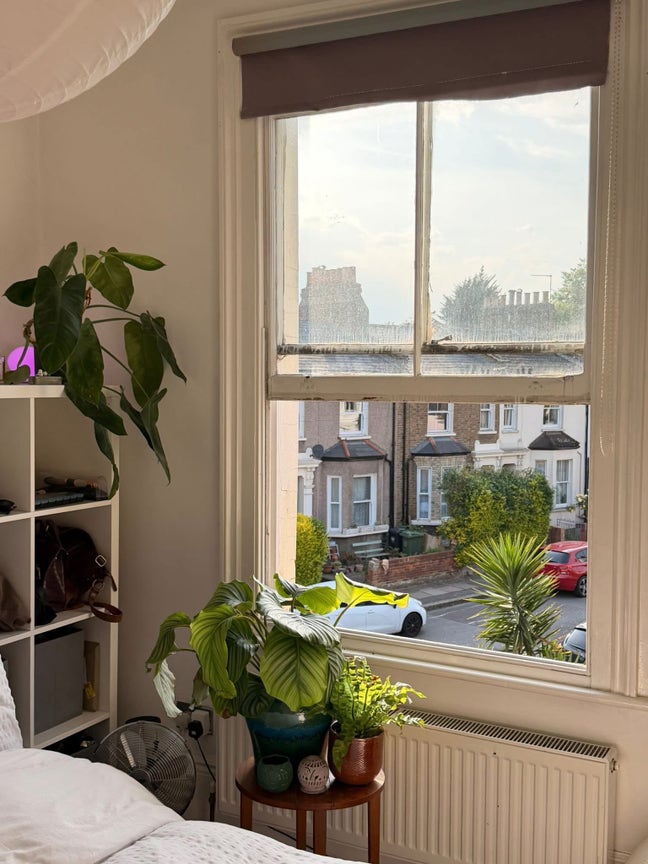 Gorgeous Room in Lgbt House Main Photo