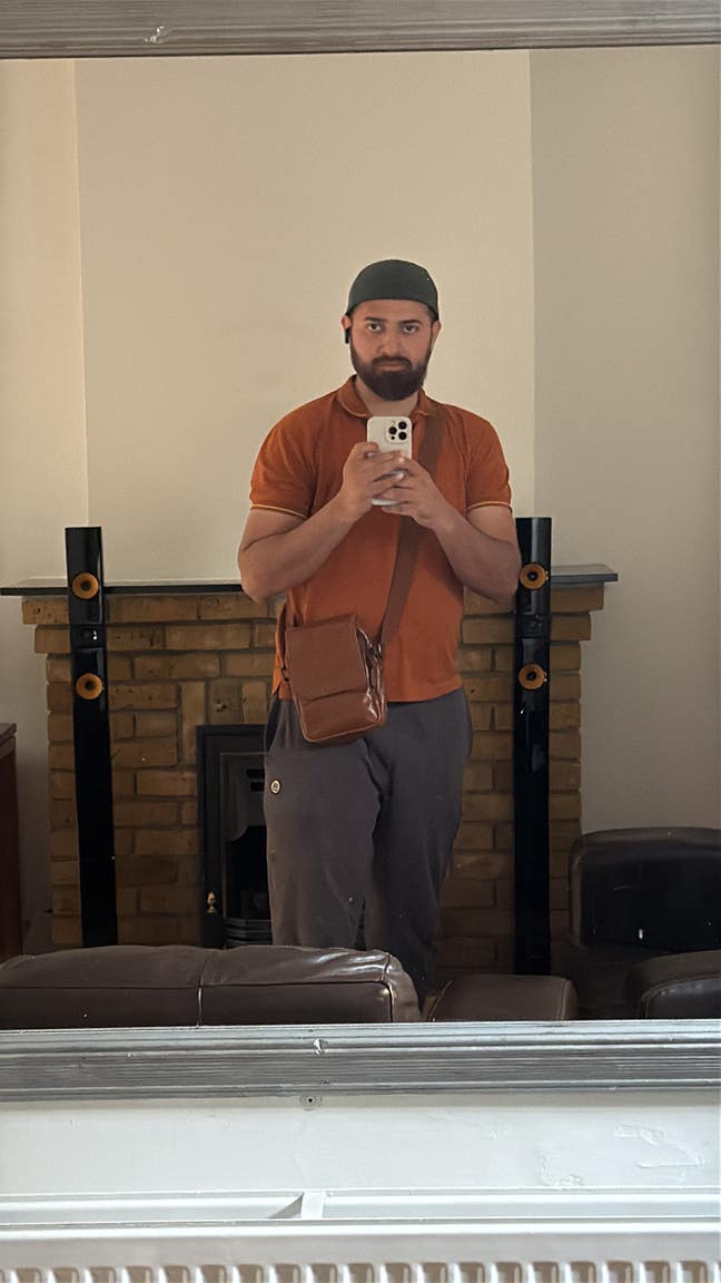 I am looking for box room/sharing space Main Photo