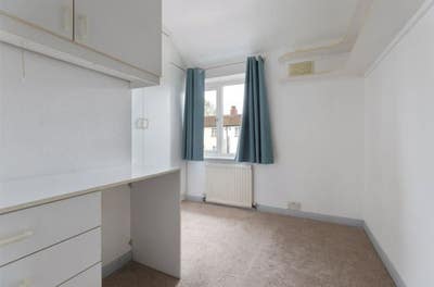 Box room and double room for rent Main Photo