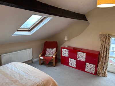 Two attic rooms in beautiful Victorian Home  Main Photo