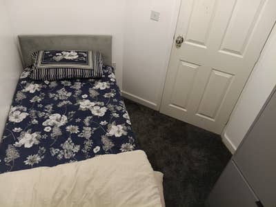 Room for rent  Main Photo