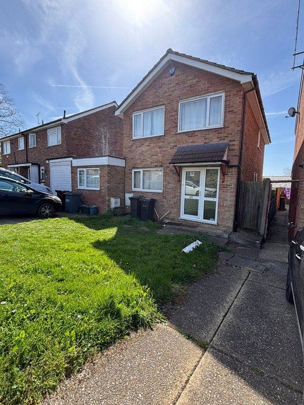 5 Bed house with garden close to University Main Photo