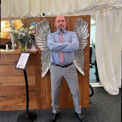 Professional Male seeks a double room Main Photo