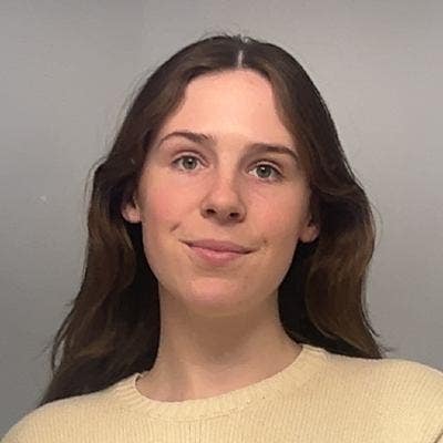 Professional seeking June short let Main Photo