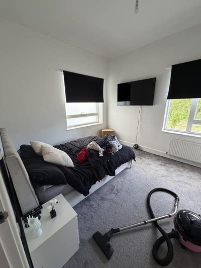 Room to rent  Main Photo