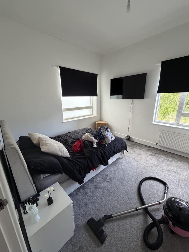 Room to rent  Main Photo