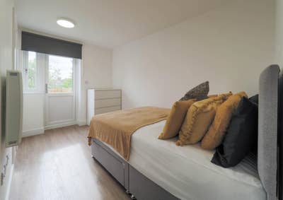 Luxury Ensuite + Private Lounge &  | 35 Min Euston Main Photo