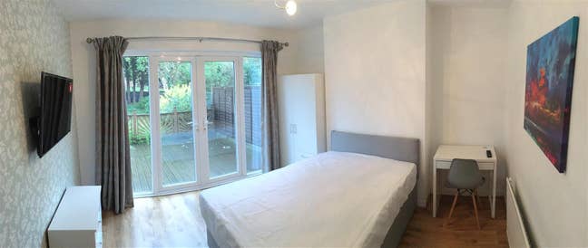 4 bed student house to rent Main Photo