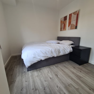 Great rooms in Oval, Station 5 mins away Main Photo