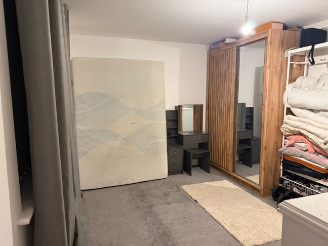 Big spacious double room  Main Photo