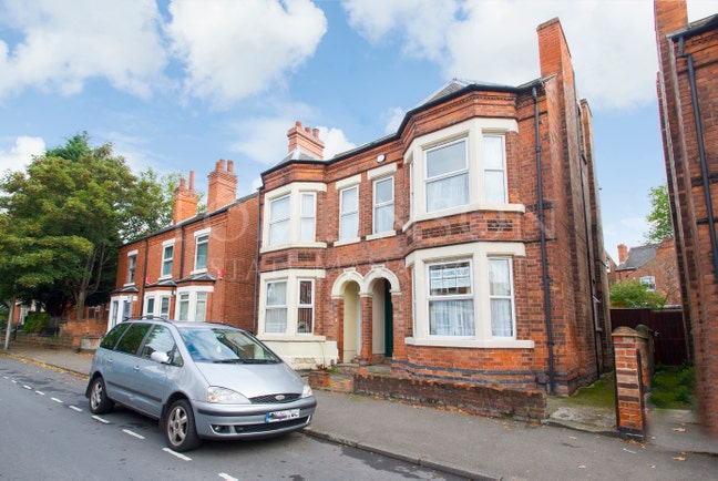 !Gloucester Avenue - Available now - &pound;506 pcm! Main Photo