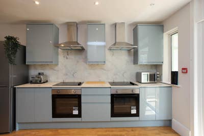 BRAND NEW Luxury Ensuite Rooms - Bills Included  Main Photo