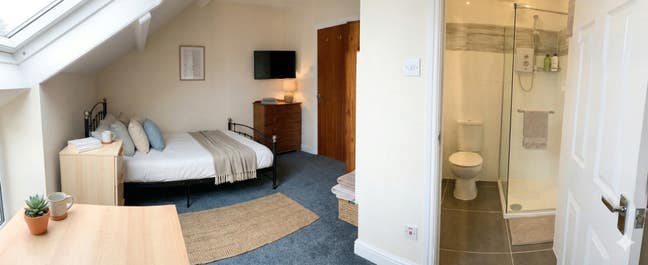 6 Large En-Suite Rooms | Students & Professionals  Main Photo