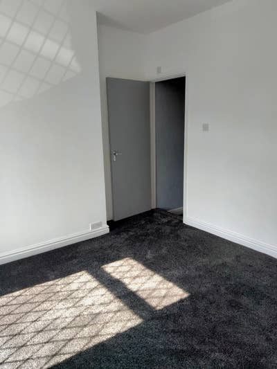 3 bedroom 2 bathroom close to city centre  Main Photo