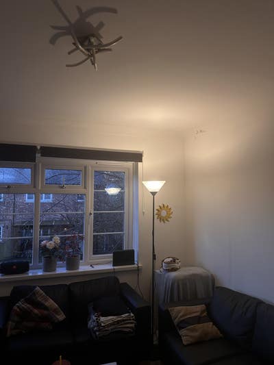 Rooms available in London (Double and Single) Main Photo