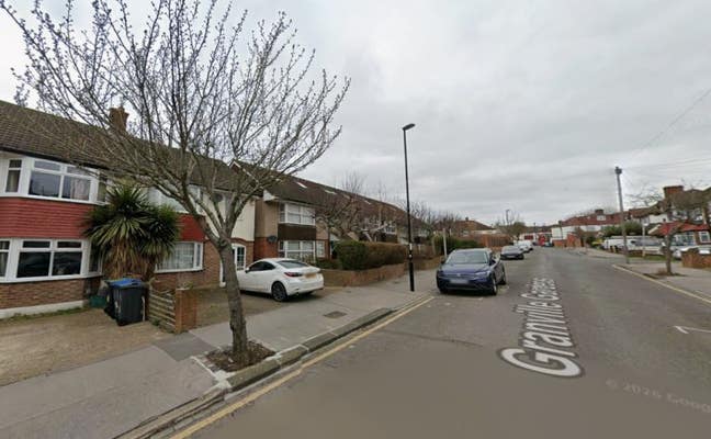 DSS- Studio Flat Available in Norbury Croydon SW16 Main Photo