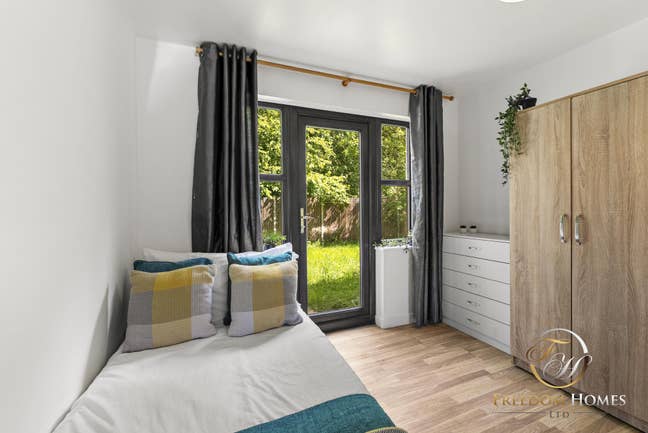 Brand New HMO in St. Michael's Gate - PE1 Main Photo