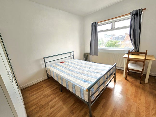*inc All Bills* Studio Flat to Rent in Colindale Main Photo